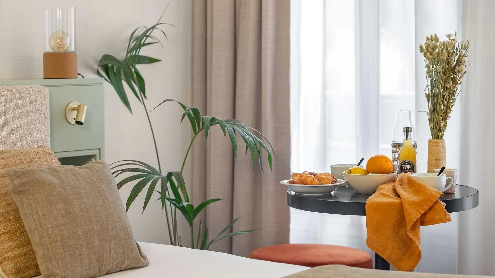 Pepper & Paper Aparthotel 4*